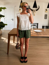Sari embroidered sports short